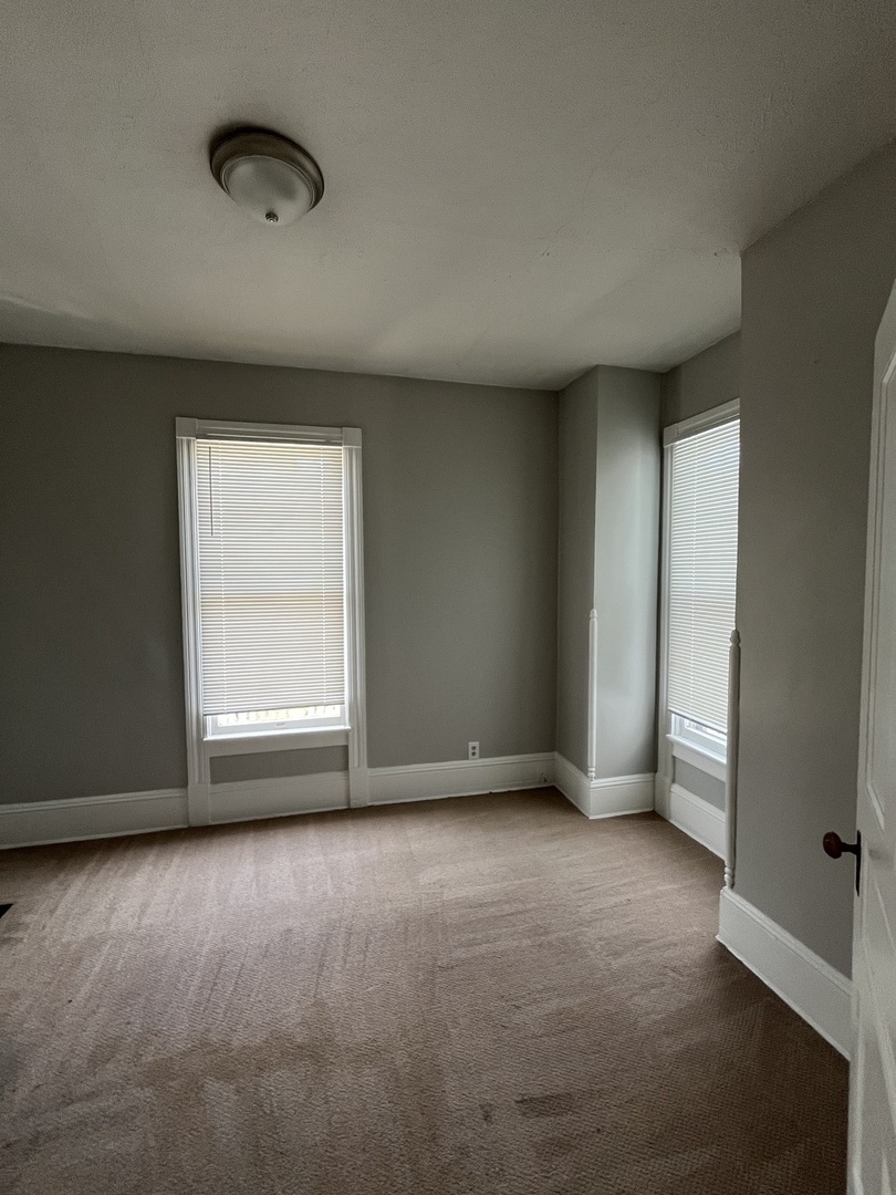 506 E Chestnut Street, Bloomington, IL 61701