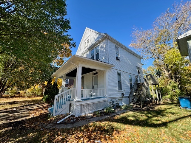 506 E Chestnut Street, Bloomington, IL 61701