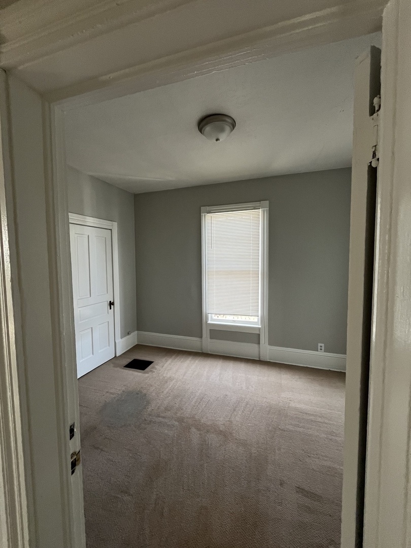 506 E Chestnut Street, Bloomington, IL 61701