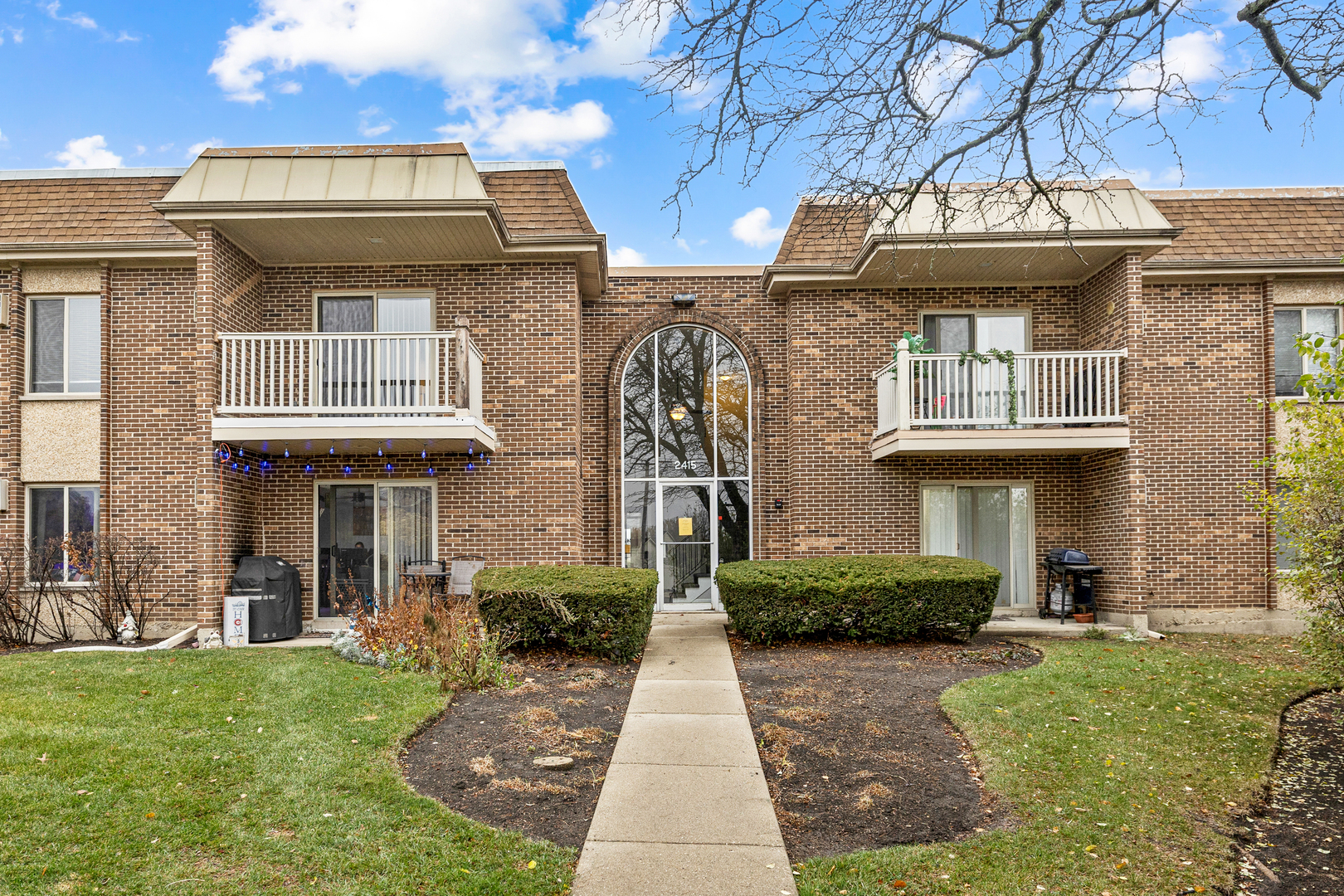 2415 N Kennicott Drive #1D, Arlington Heights, IL 60004