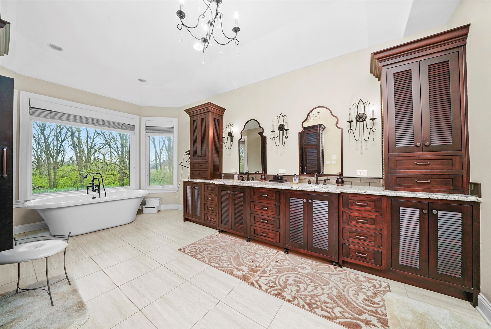 11735 Orchard Street, Willow Springs, IL 60480