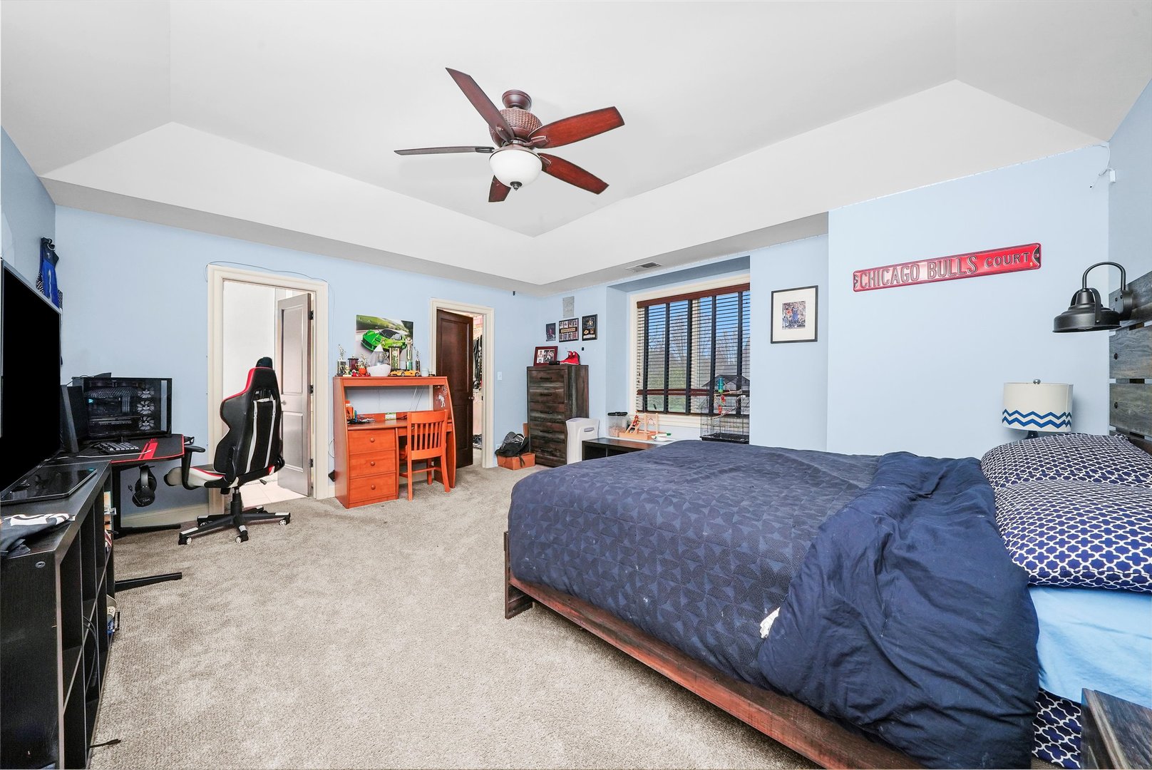 11735 Orchard Street, Willow Springs, IL 60480