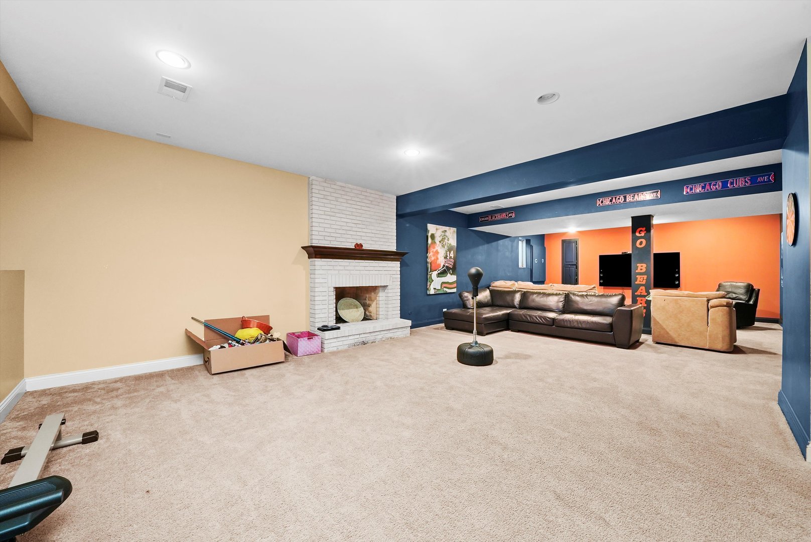 11735 Orchard Street, Willow Springs, IL 60480