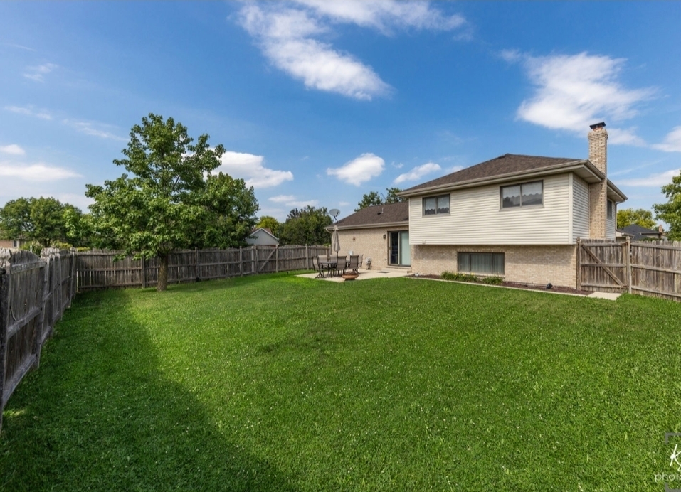 701 Bishops Drive, New Lenox, IL 60451