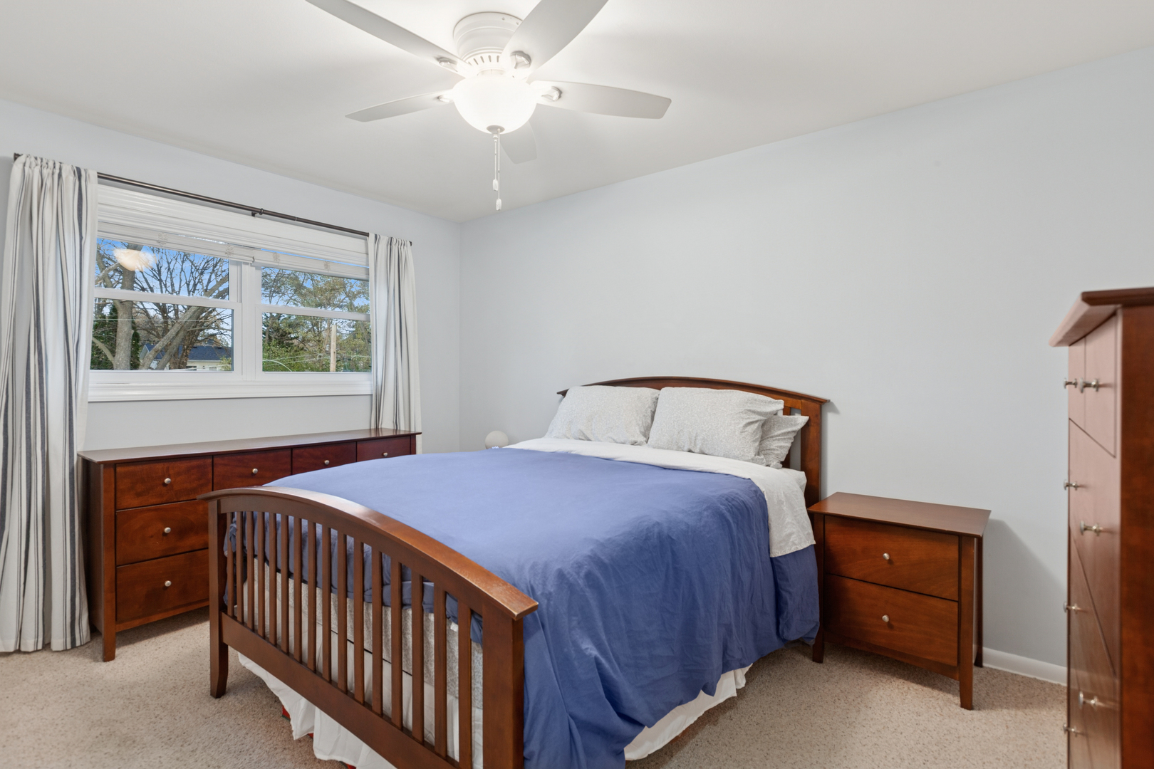 3008 Scenicwood Lane, Woodridge, IL 60517