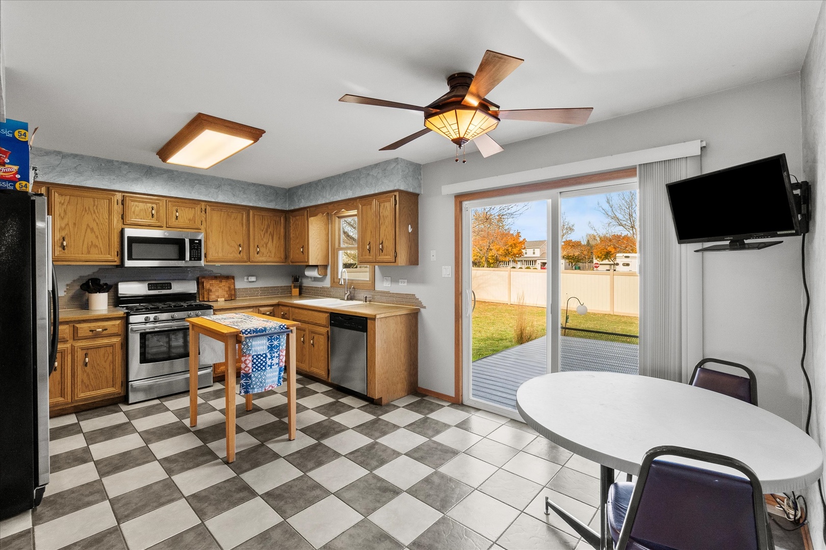 7005 MANCHESTER Drive, Plainfield, IL 60544