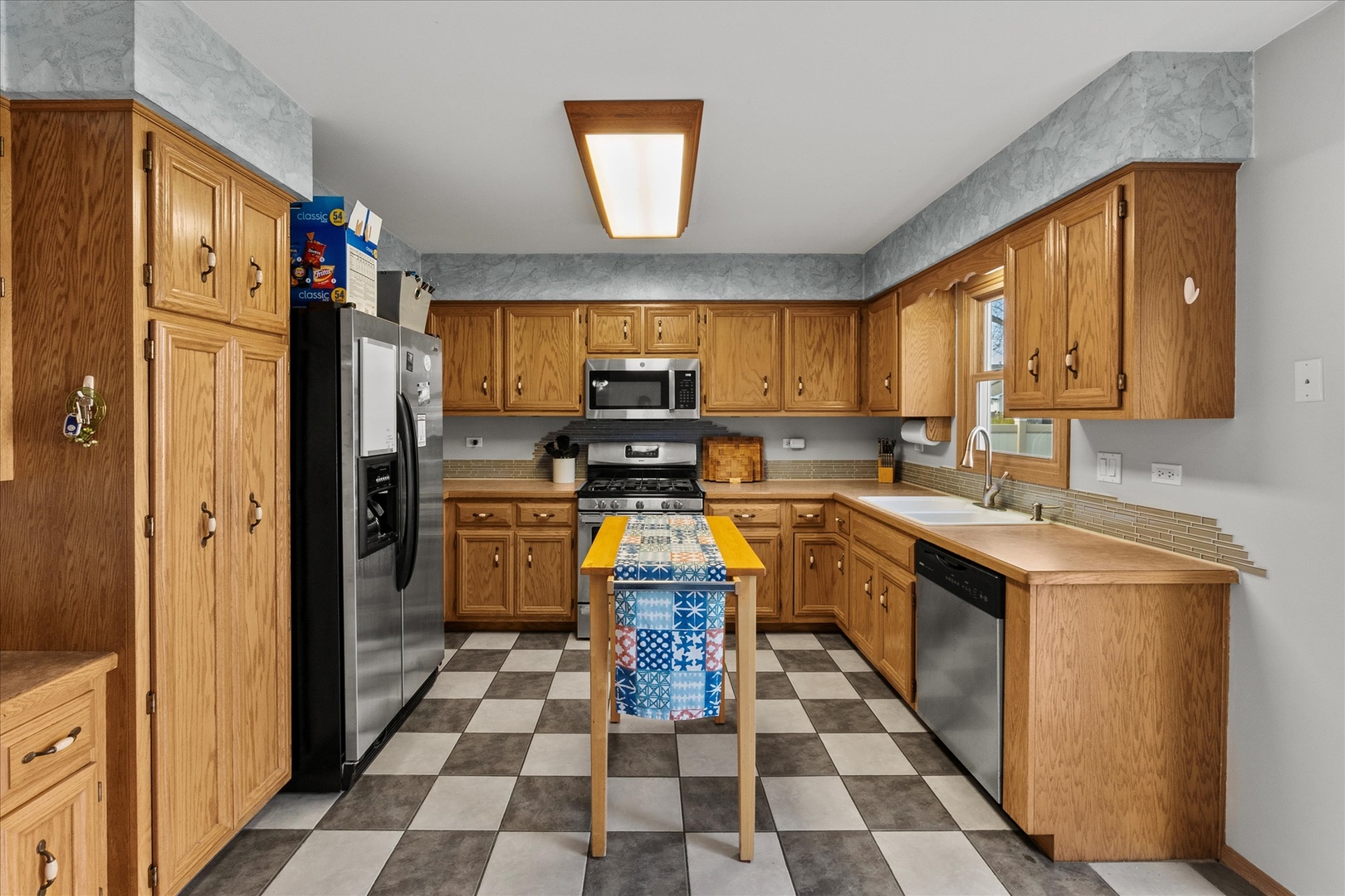 7005 MANCHESTER Drive, Plainfield, IL 60544