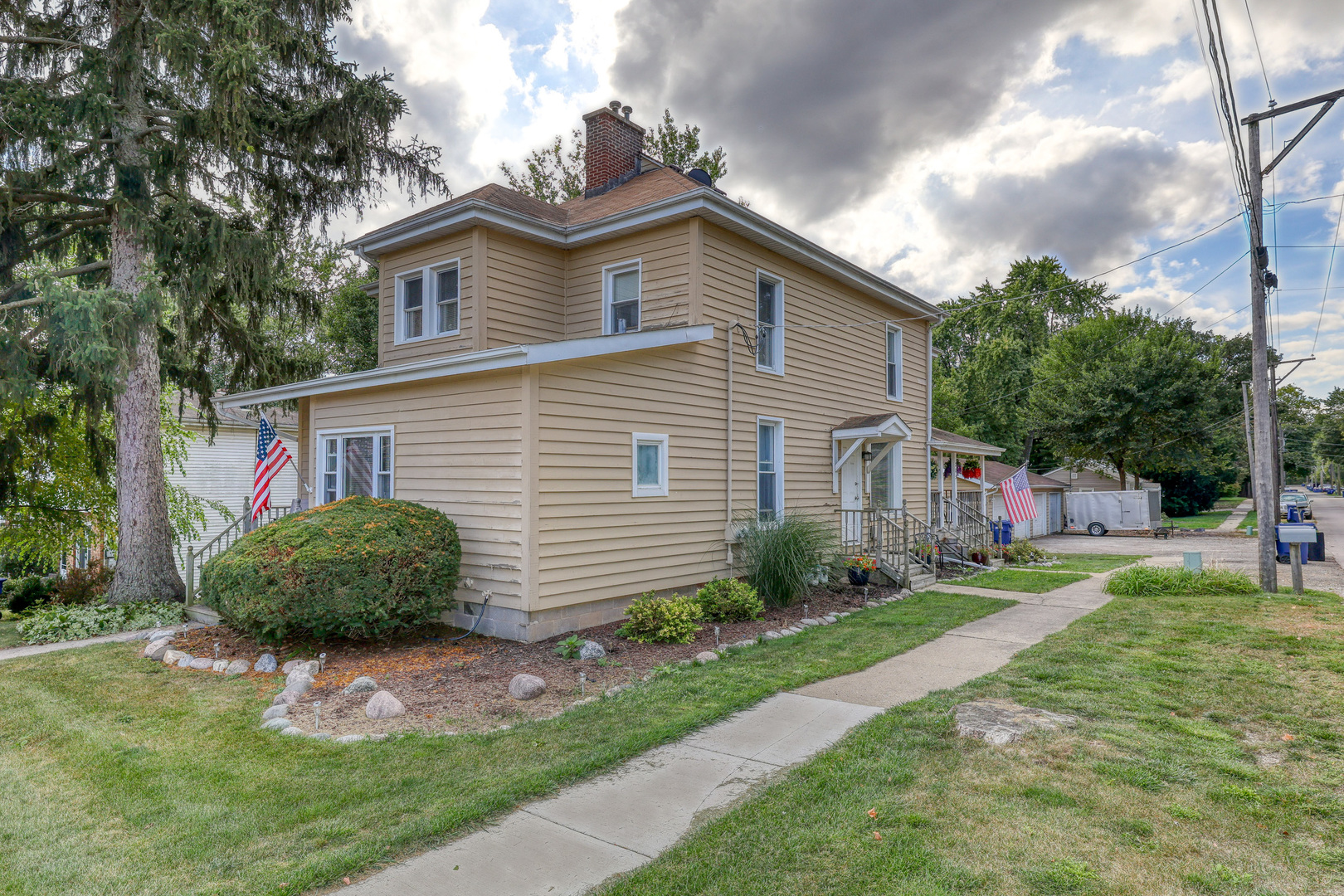 205 W Pierce Street, Elburn, IL 60119