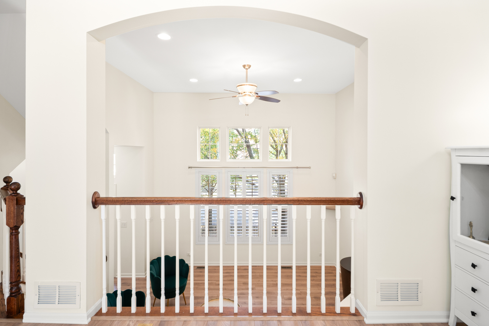 563 Grosvenor Lane, Aurora, IL 60504