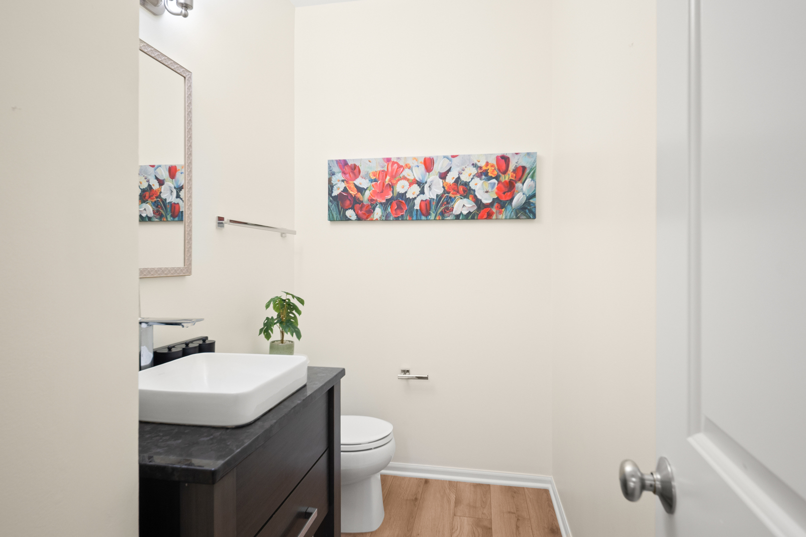 563 Grosvenor Lane, Aurora, IL 60504