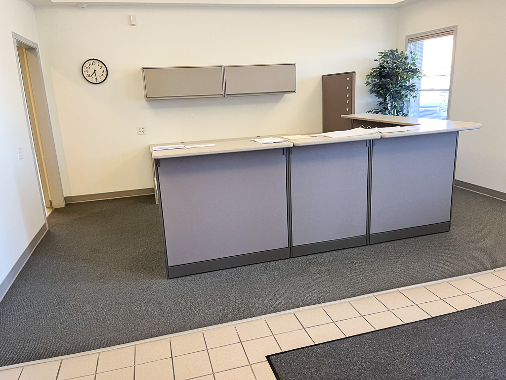 14 Currency Drive, Bloomington, IL 61704