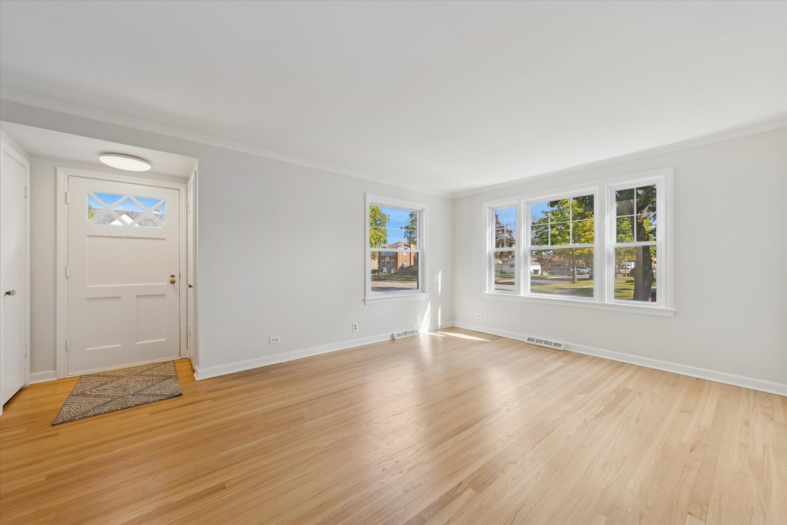 1500 Bristol Avenue, Westchester, IL 60154