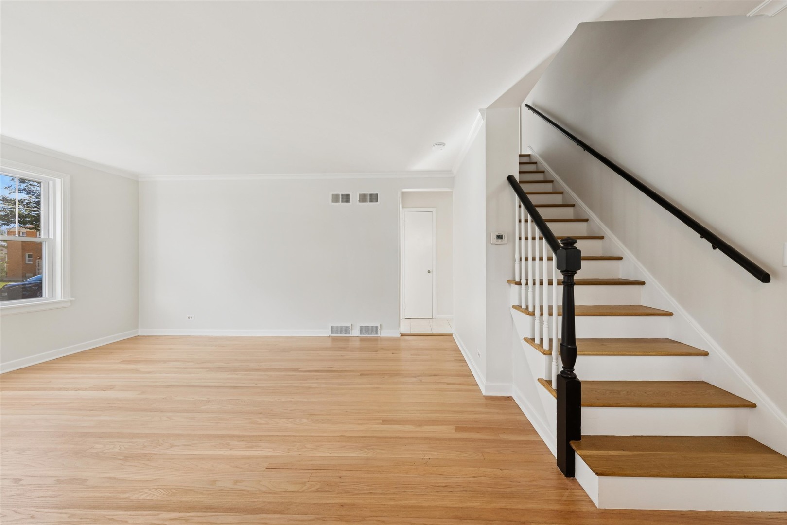 1500 Bristol Avenue, Westchester, IL 60154