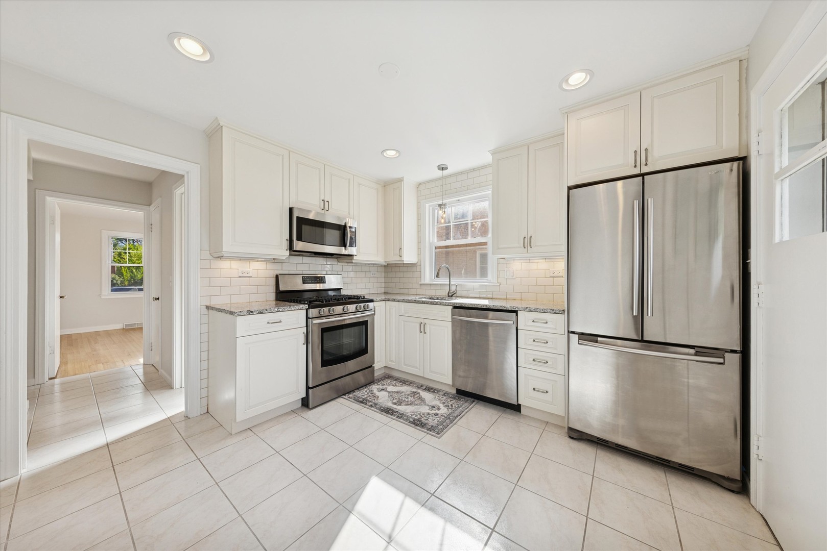 1500 Bristol Avenue, Westchester, IL 60154