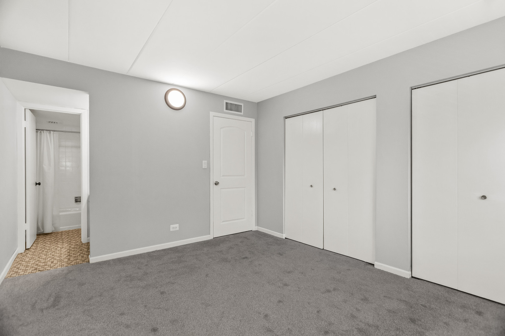 2310 Woodbridge Way, Lombard, IL 60148