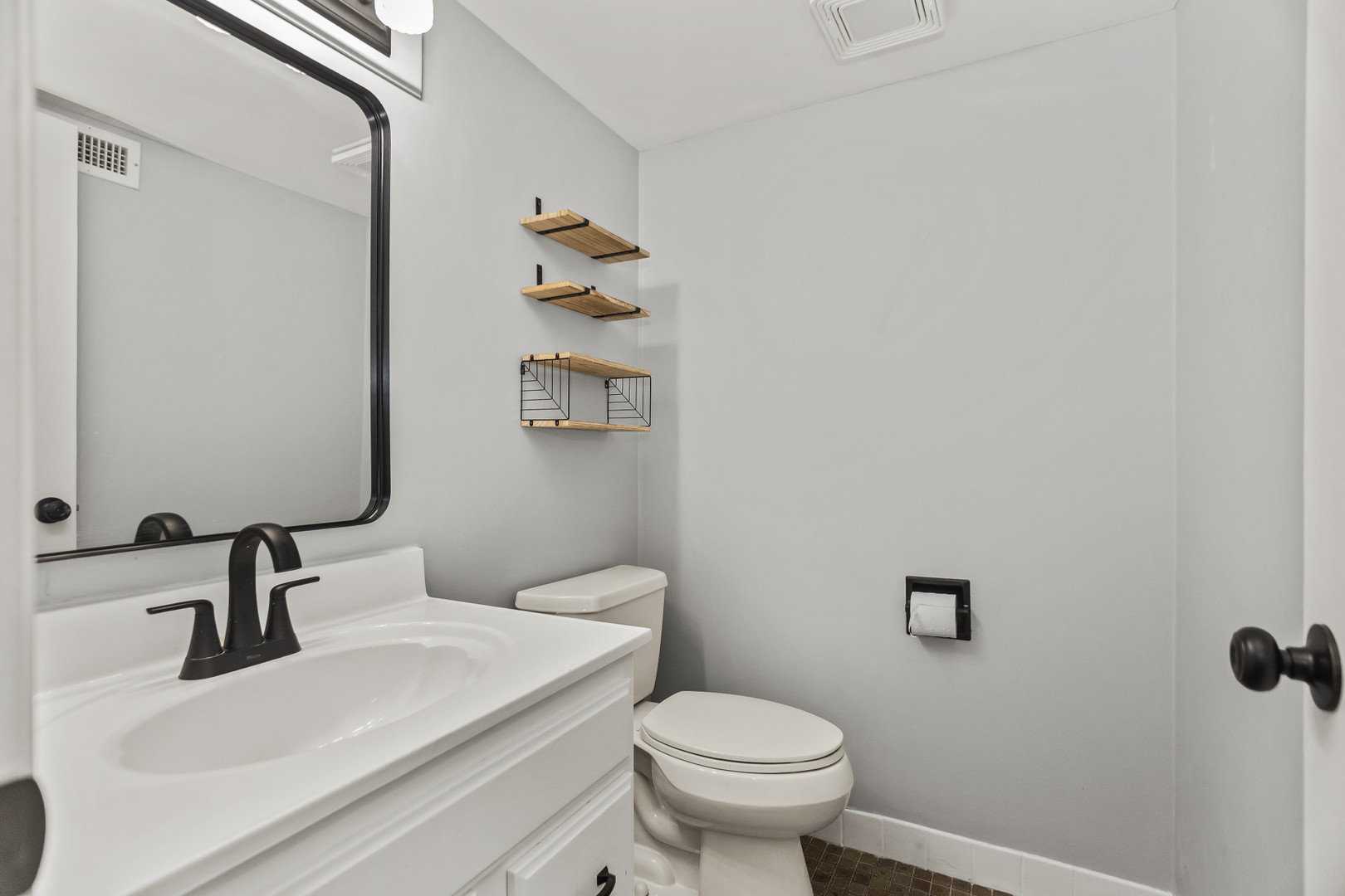 2310 Woodbridge Way, Lombard, IL 60148