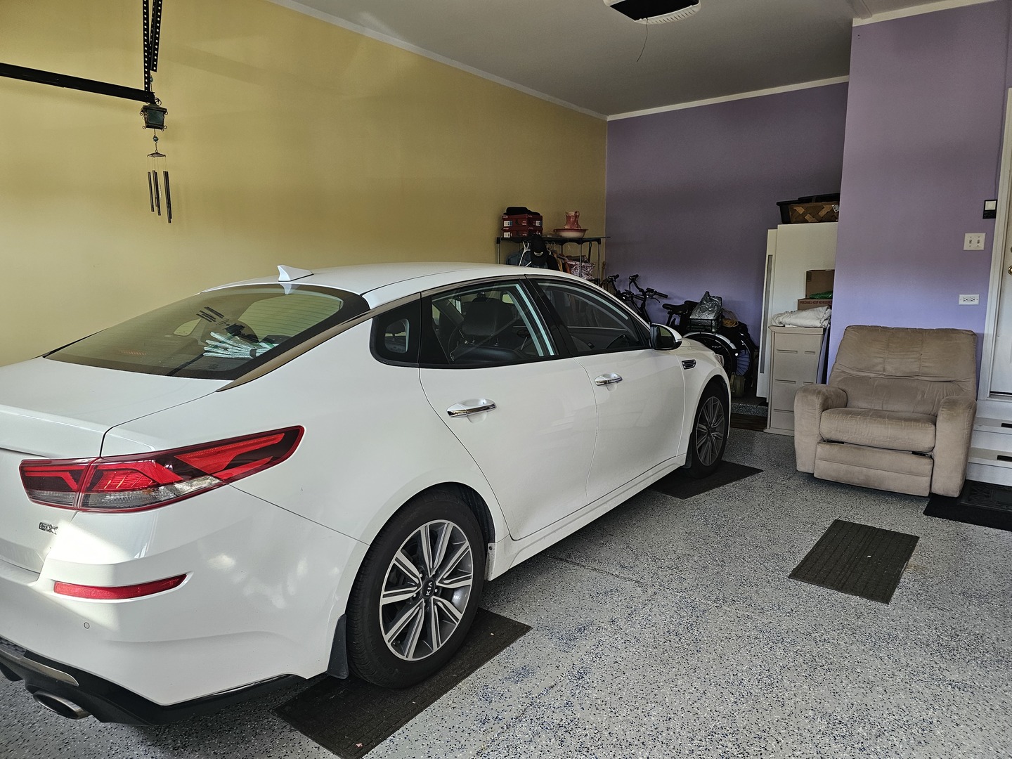 20524 MCGILVREY Drive, Crest Hill, IL 60403