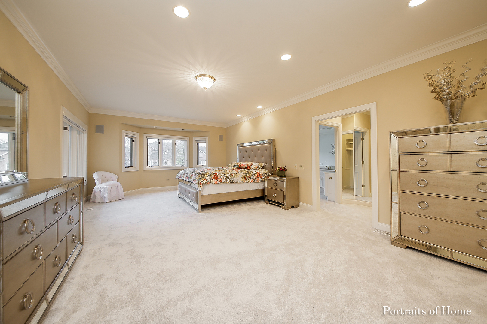 1115 Bridgeview Lane, Lake Forest, IL 60045