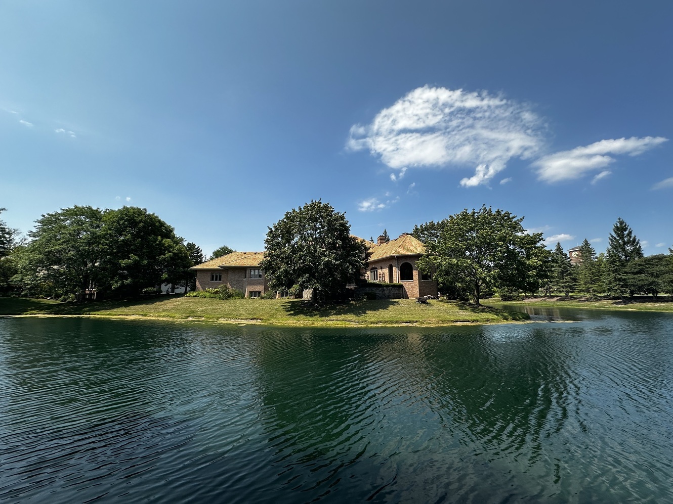 1115 Bridgeview Lane, Lake Forest, IL 60045