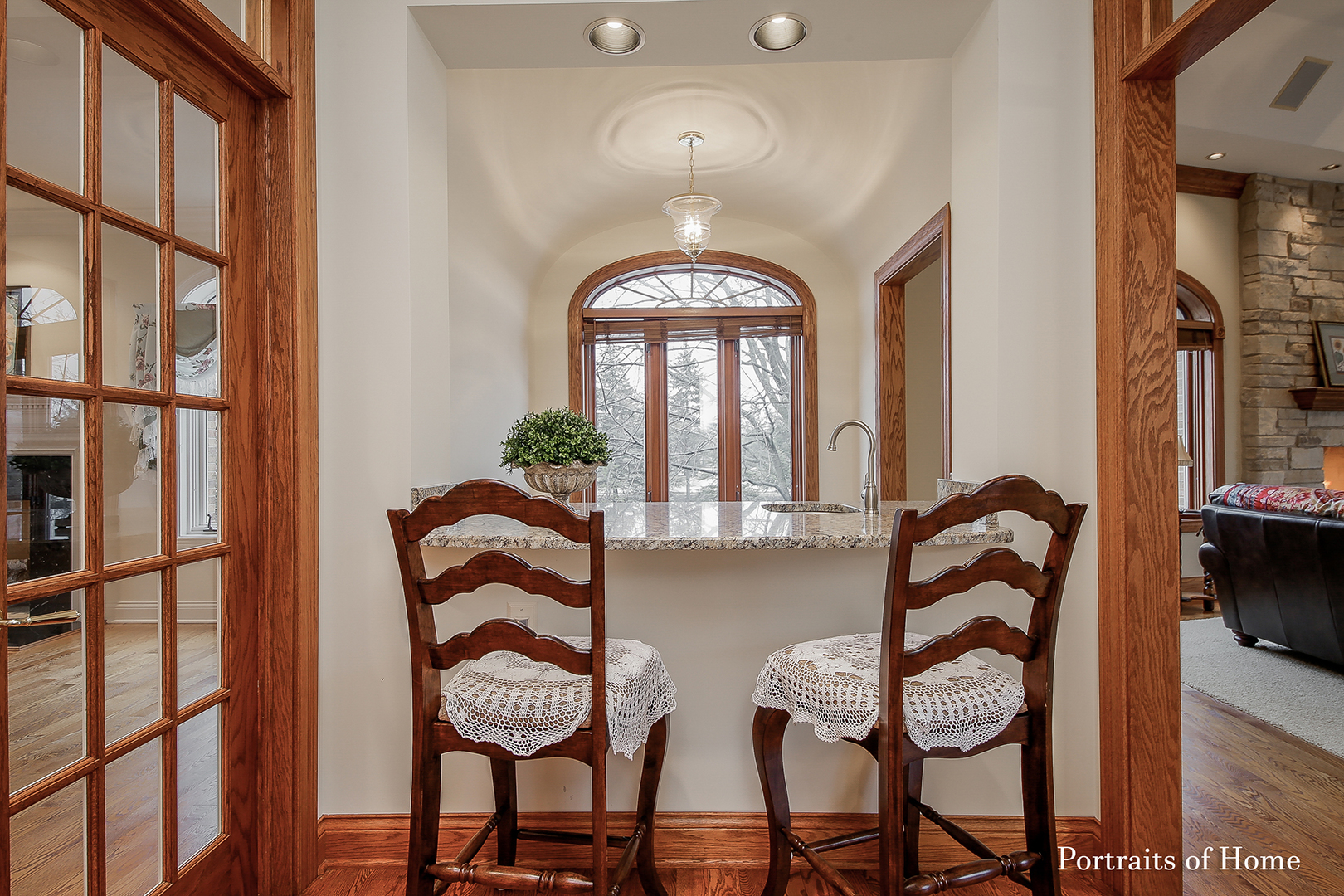 1115 Bridgeview Lane, Lake Forest, IL 60045