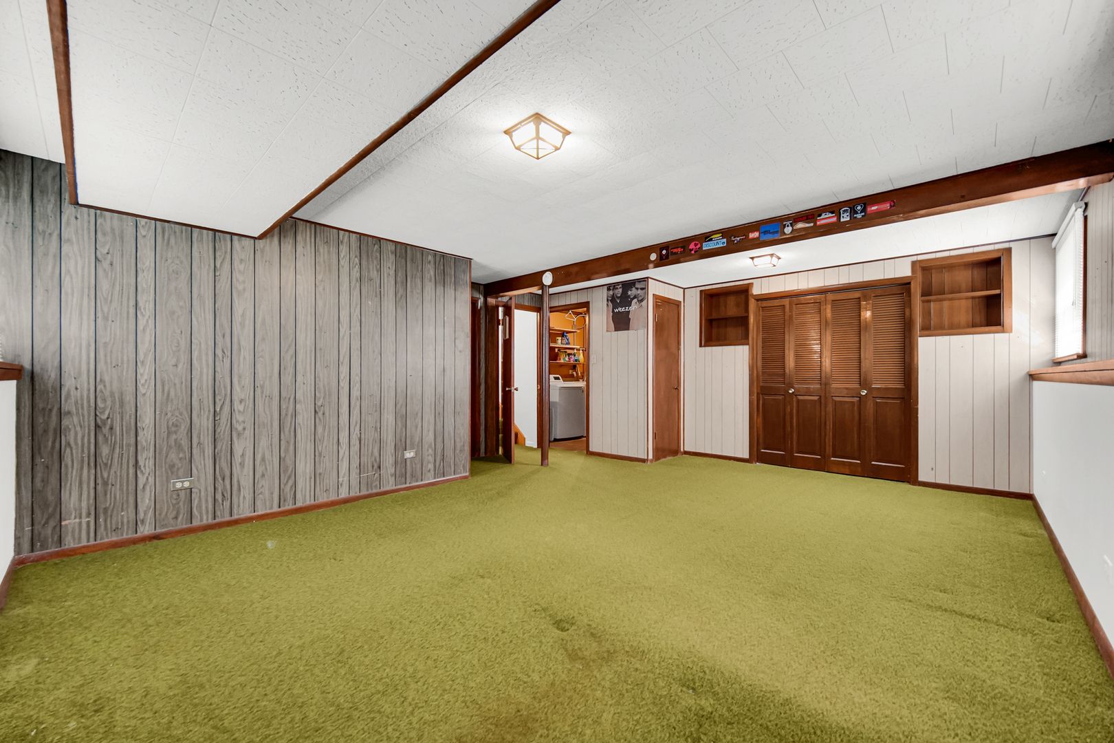 511 W Arquilla Drive, Glenwood, IL 60425