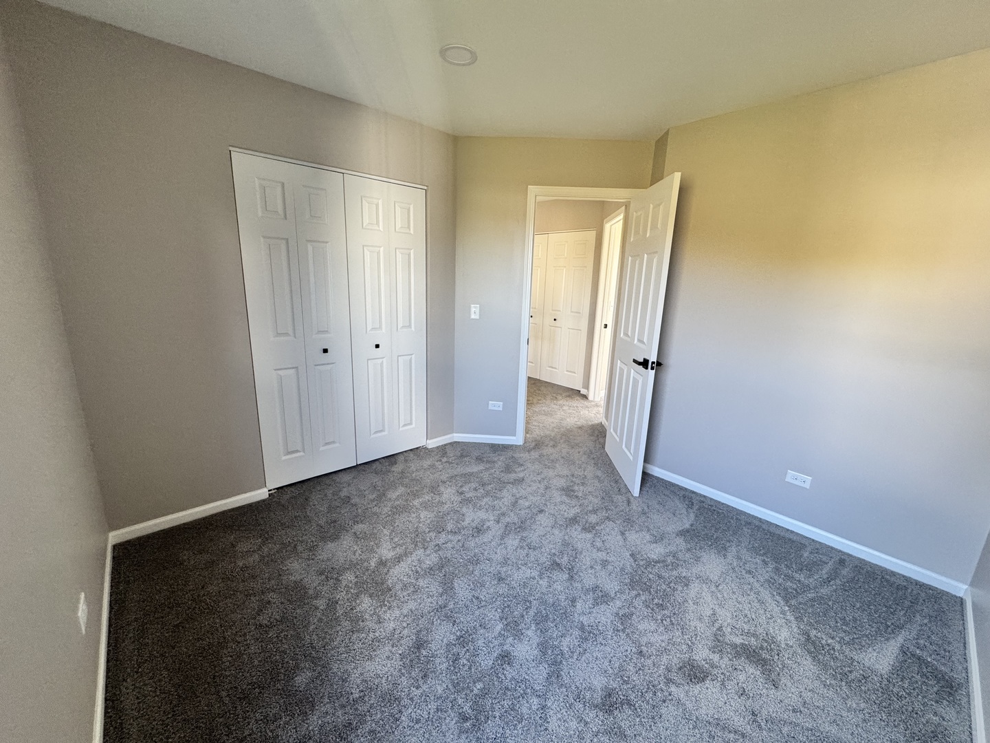 737 Springwood Drive, Joliet, IL 60431