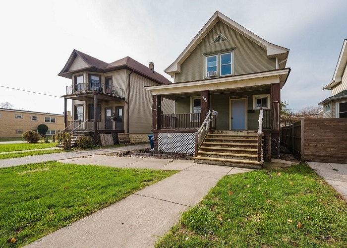 716 S 7th Avenue, Maywood, IL 60153