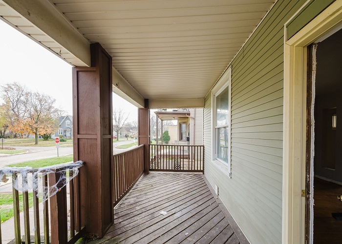 716 S 7th Avenue, Maywood, IL 60153