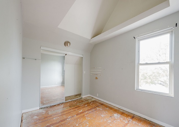 716 S 7th Avenue, Maywood, IL 60153