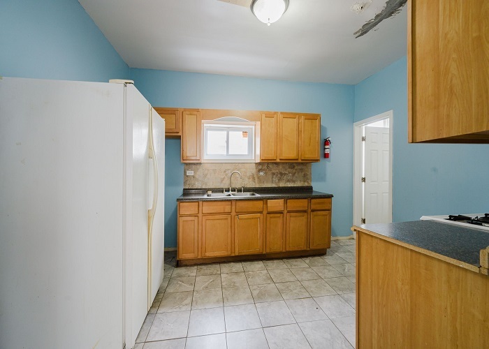 716 S 7th Avenue, Maywood, IL 60153