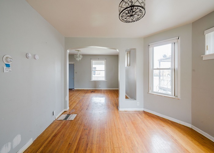 716 S 7th Avenue, Maywood, IL 60153