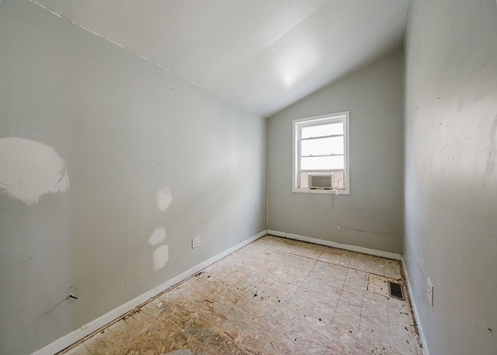 716 S 7th Avenue, Maywood, IL 60153