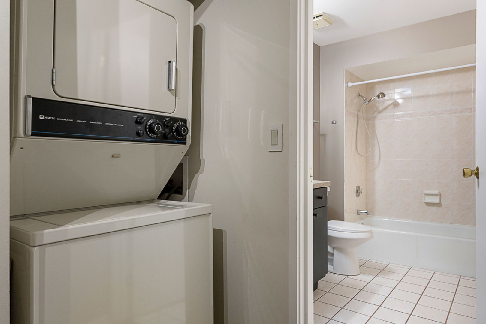 801 79th Street #103, Darien, IL 60561