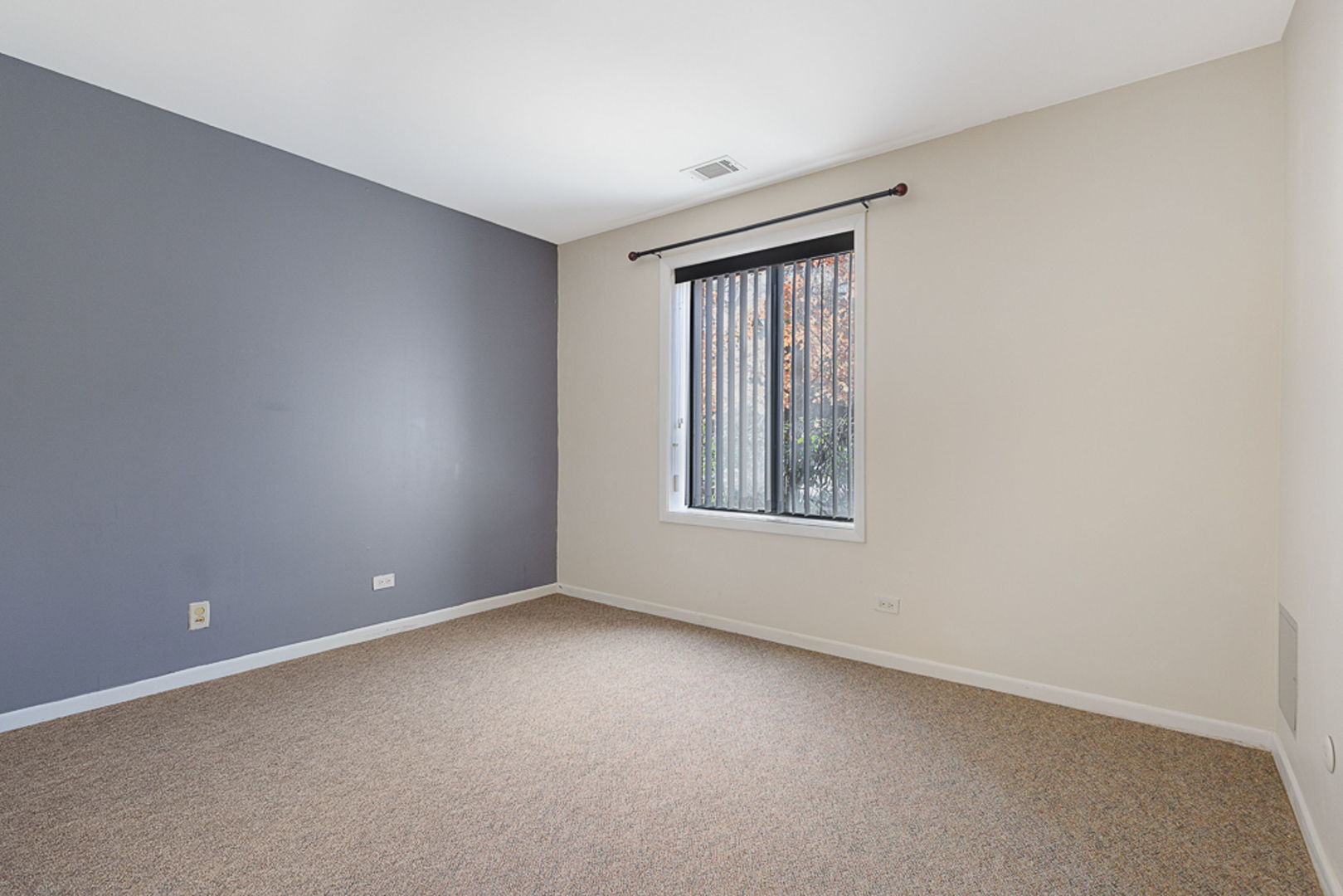 801 79th Street #103, Darien, IL 60561