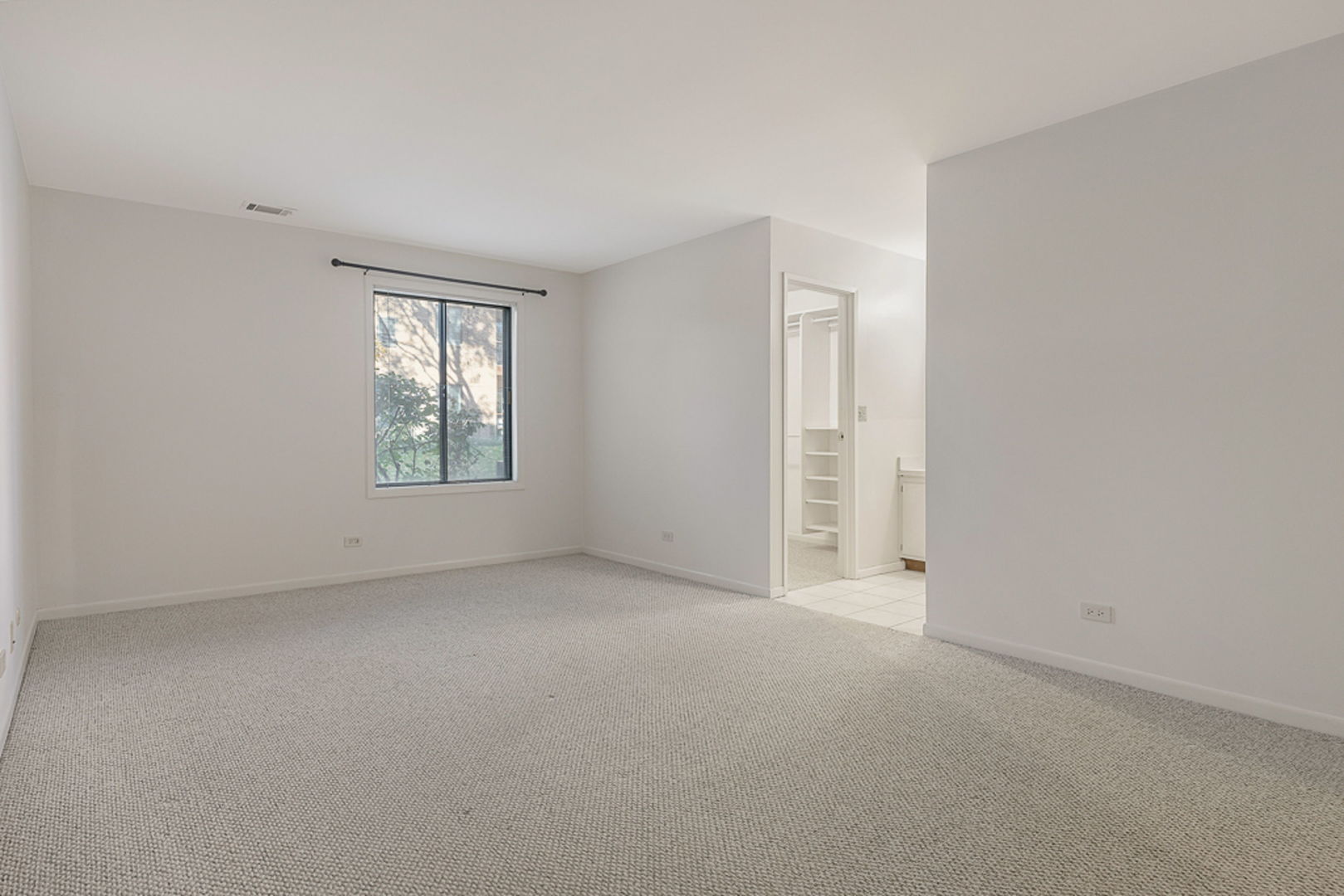 801 79th Street #103, Darien, IL 60561