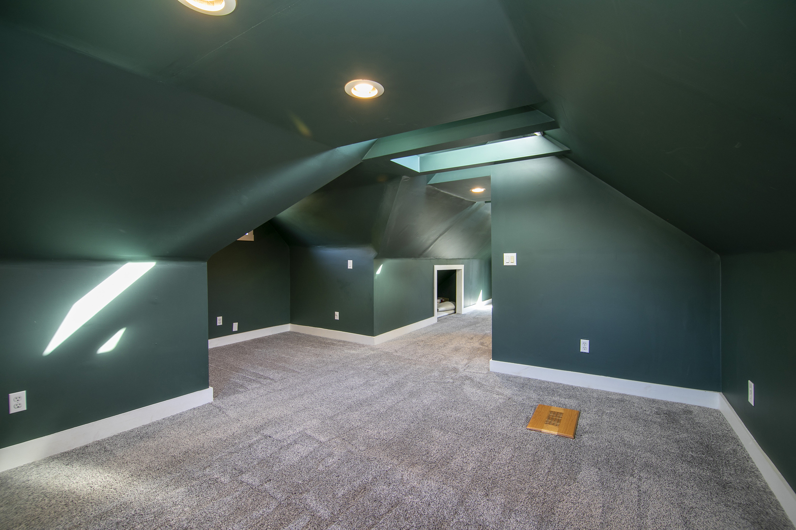 290 E 1st Avenue, Clifton, IL 60927