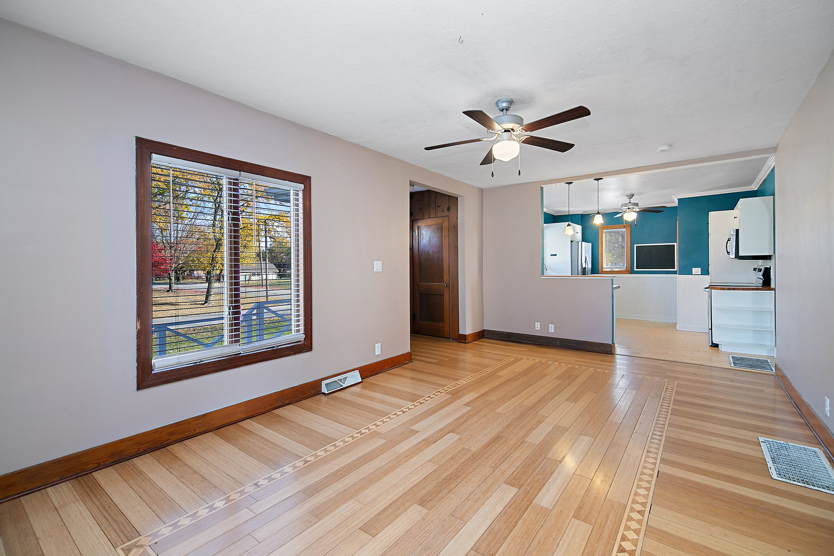 290 E 1st Avenue, Clifton, IL 60927