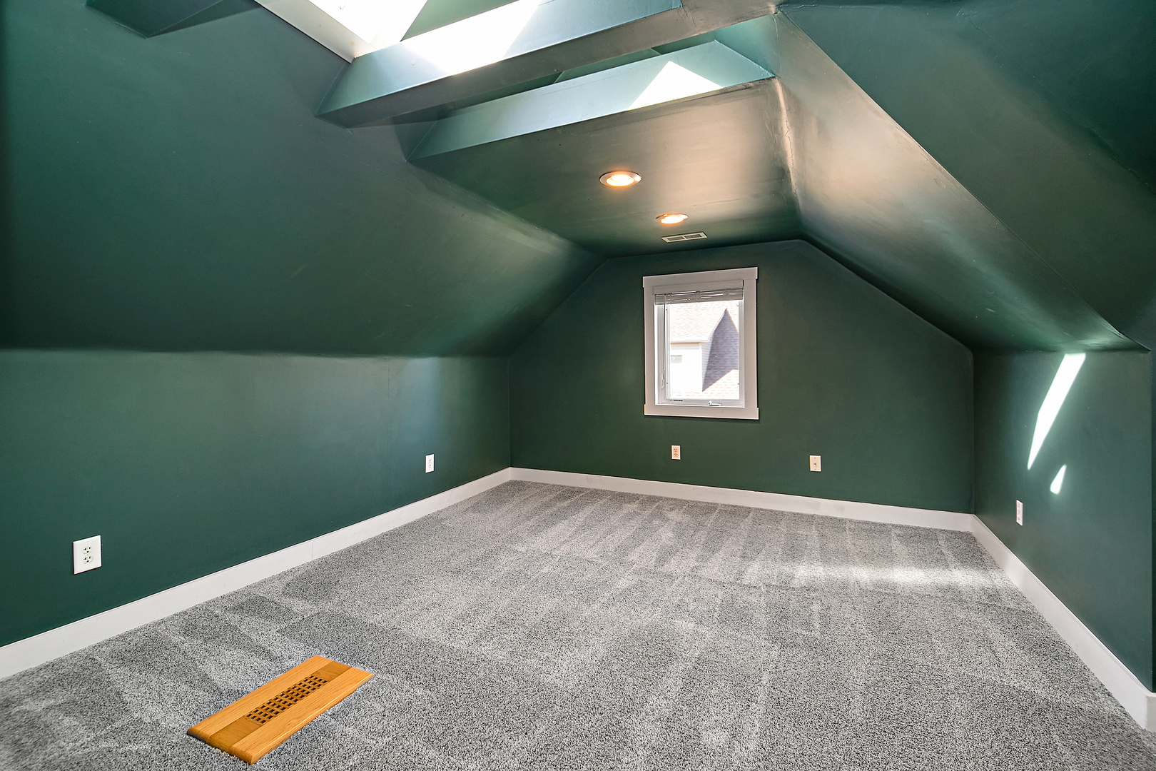 290 E 1st Avenue, Clifton, IL 60927