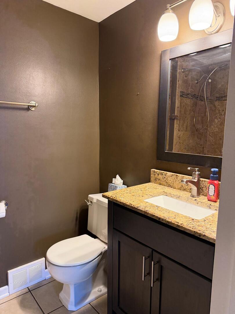 53 N Main Street, Glen Ellyn, IL 60137