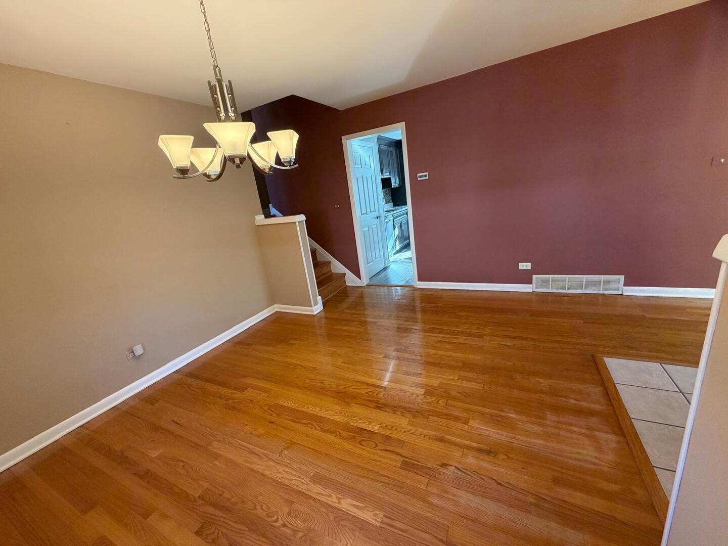 53 N Main Street, Glen Ellyn, IL 60137