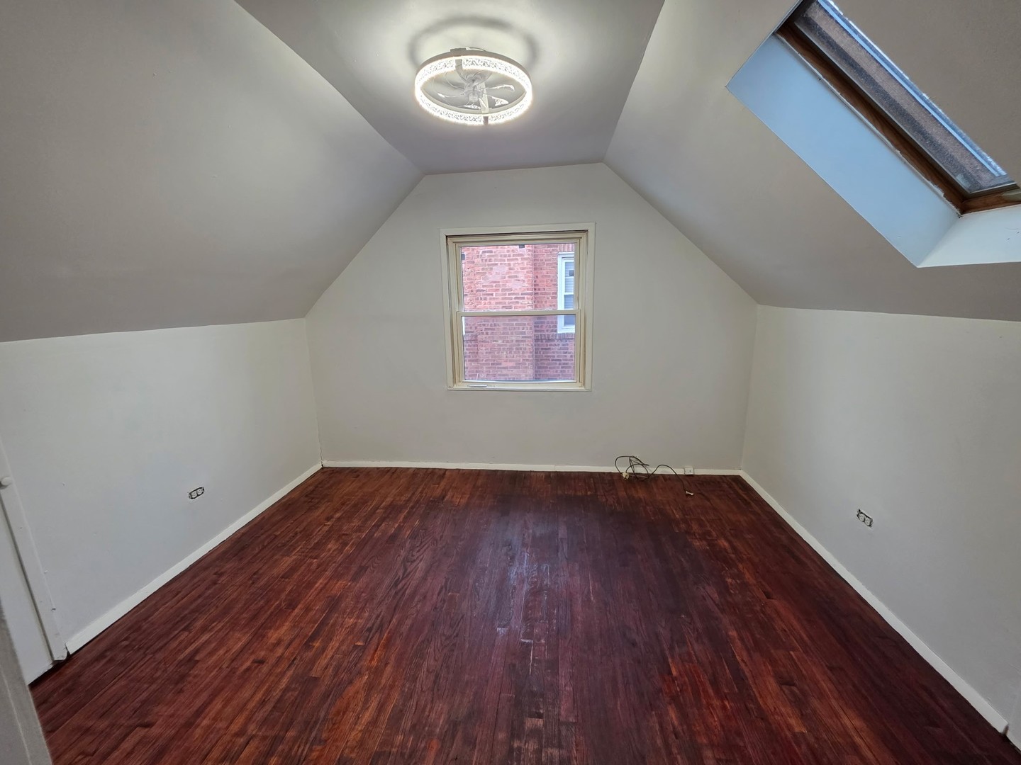 5249 N Osceola Avenue, Chicago, IL 60656