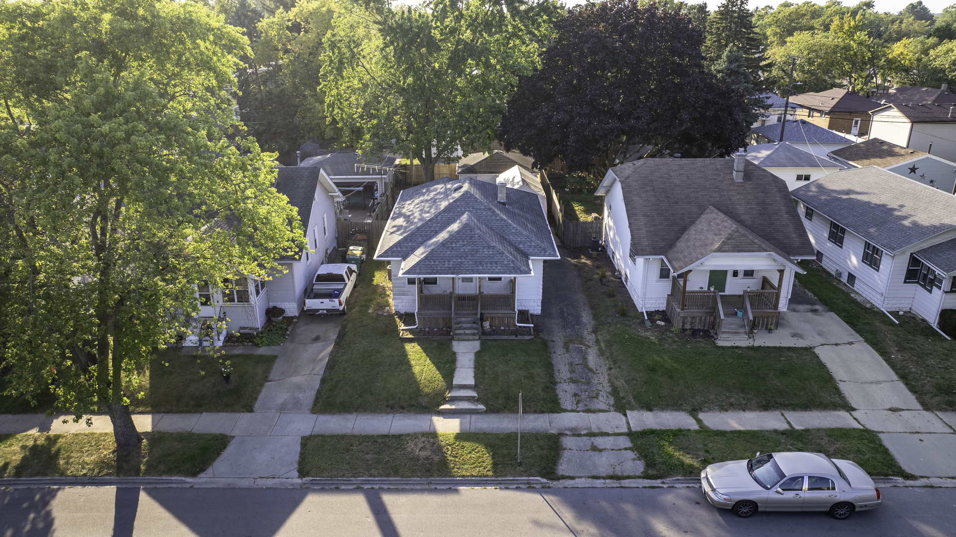 1409 N Raynor Avenue, Joliet, IL 60435