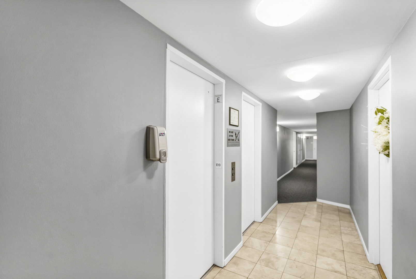 450 W Briar Place #13G, Chicago, IL 60657