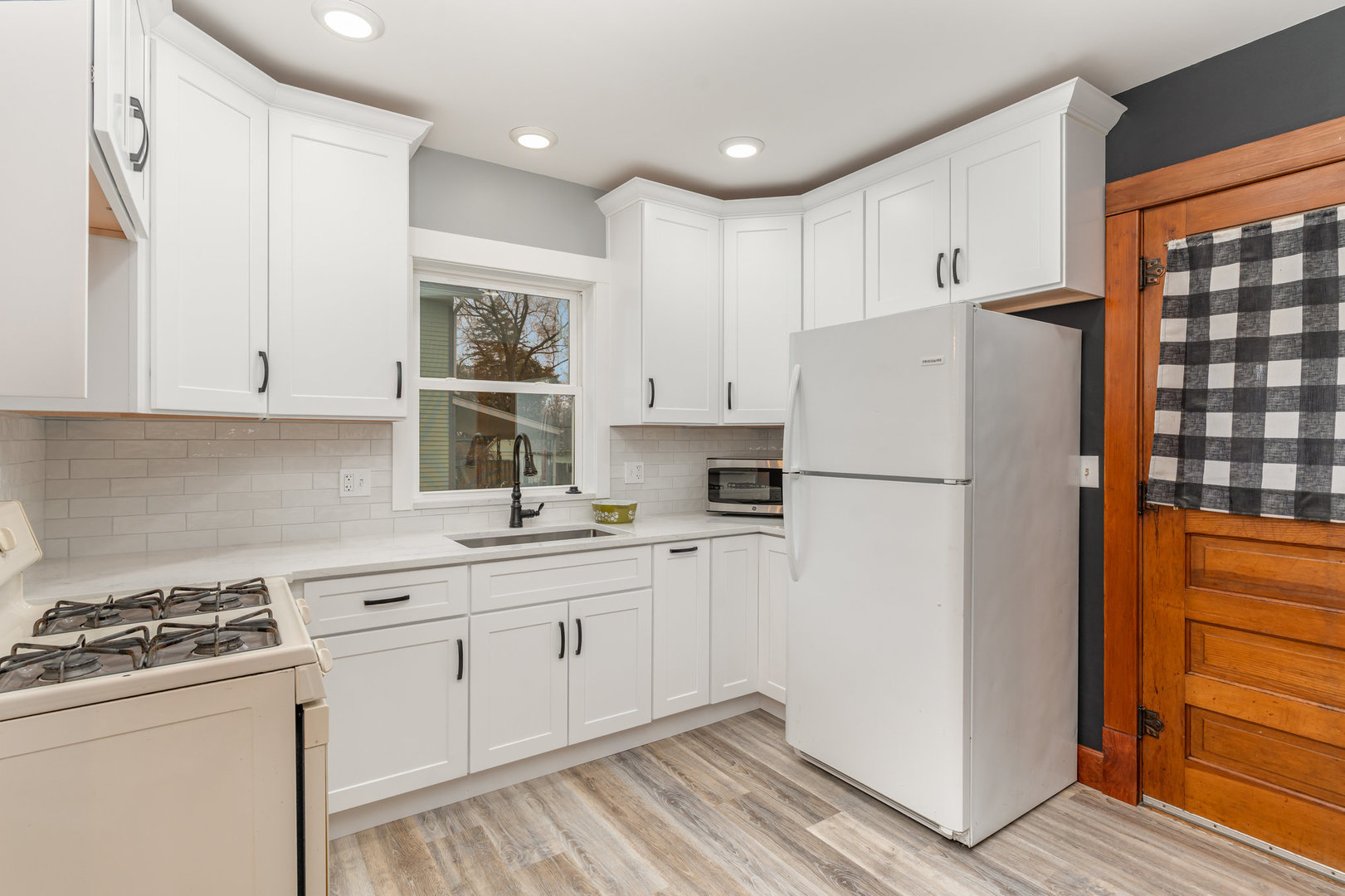 903 S Main Street, Yorkville, IL 60560