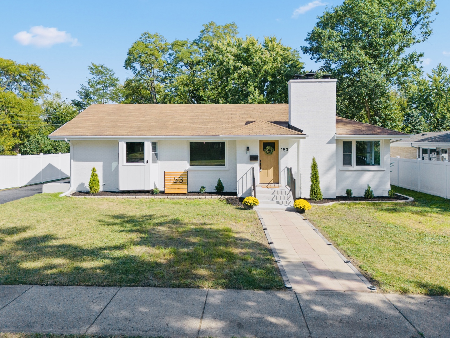 153 Grove Avenue, Glen Ellyn, IL 60137