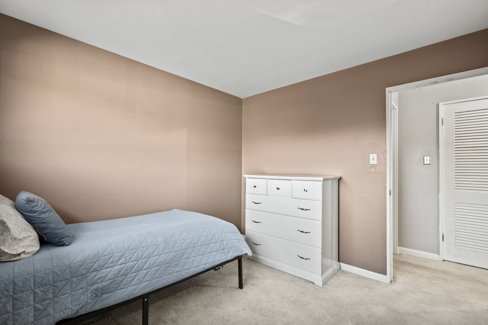 128 David Drive, Bensenville, IL 60106