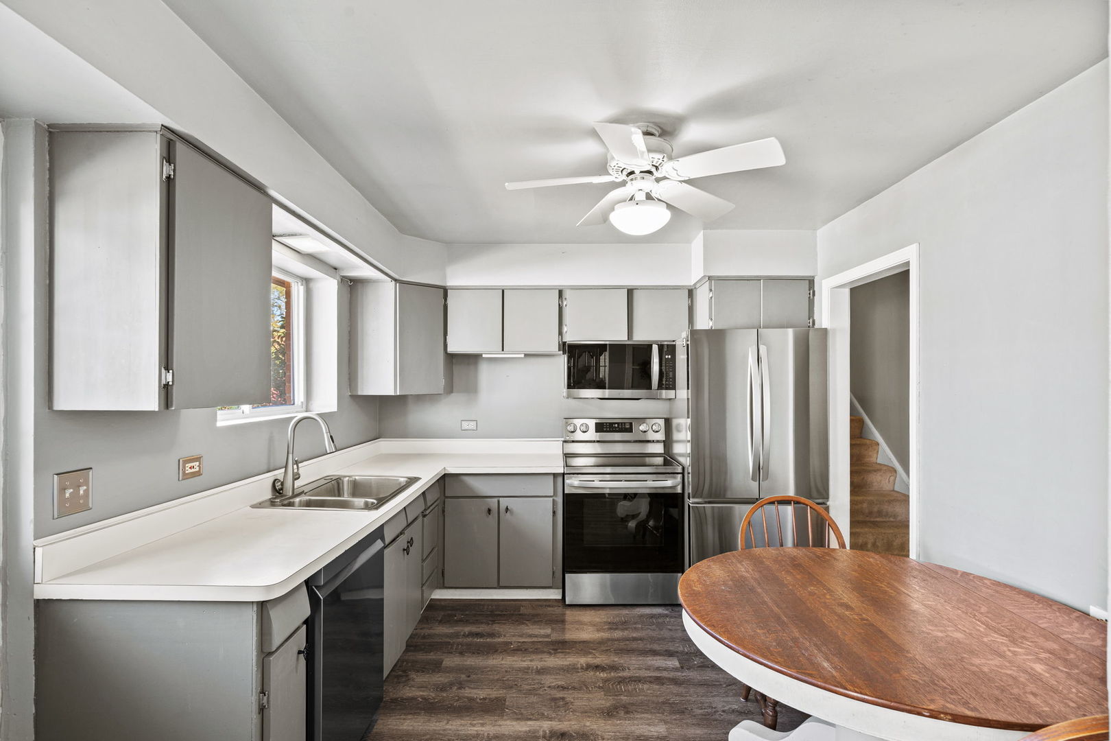 128 David Drive, Bensenville, IL 60106