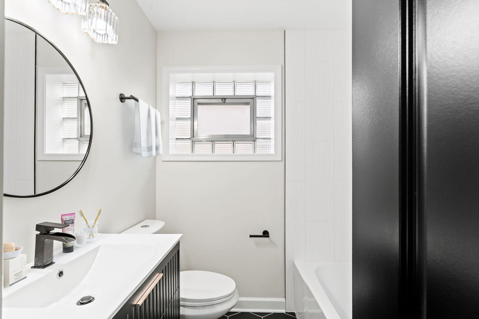 6444 28th Place, Berwyn, IL 60402