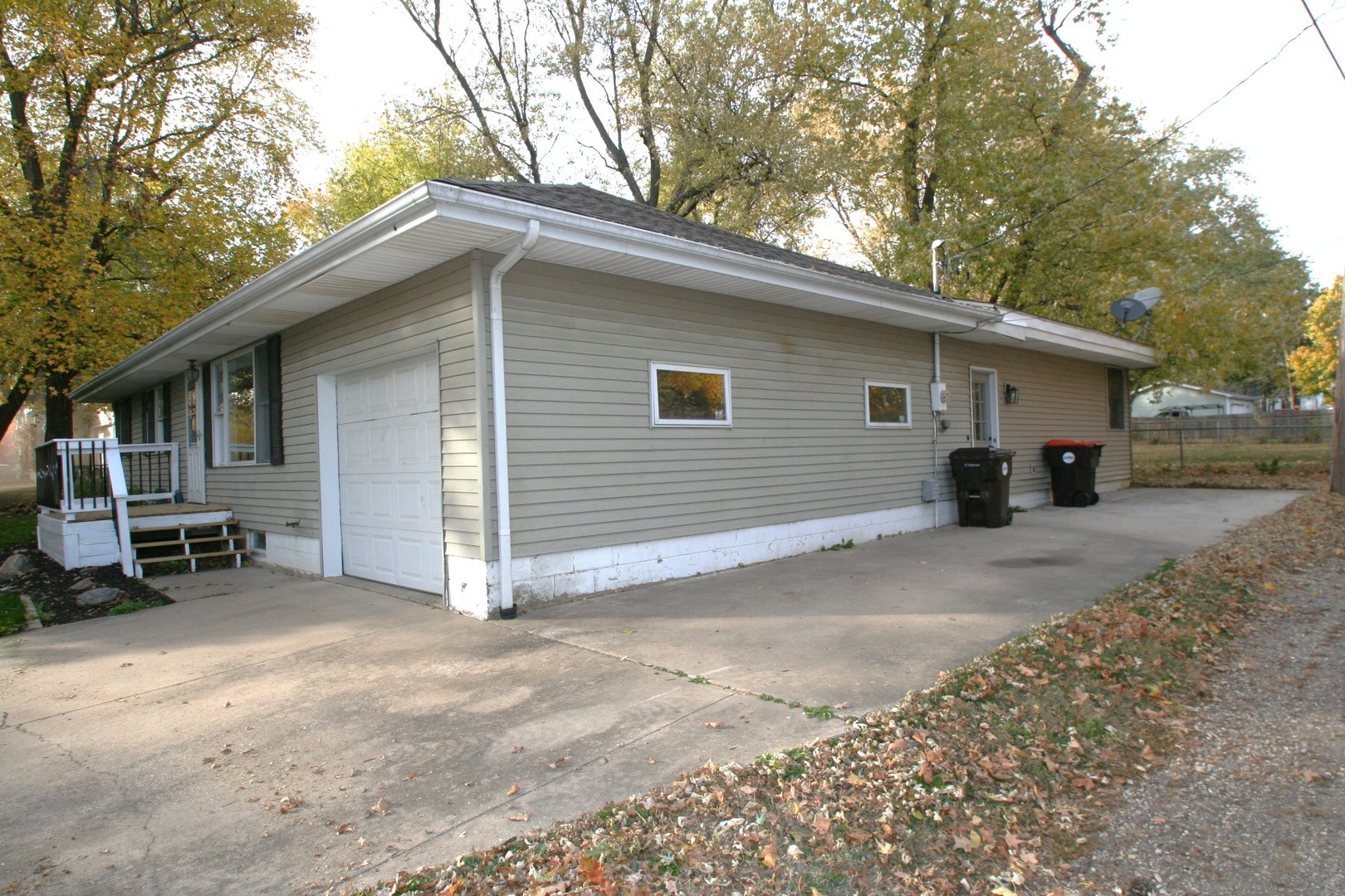 204 E 4th Street, Mackinaw, IL 61755