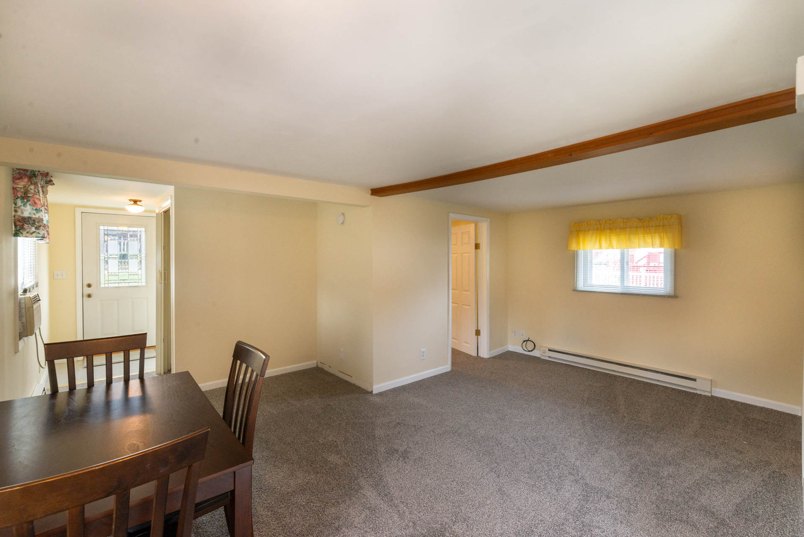 2031 Gilboa Avenue, Zion, IL 60099